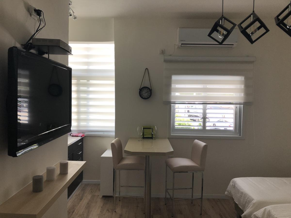 Studio Apartment In Bat-Yam Bat Yam Exterior foto